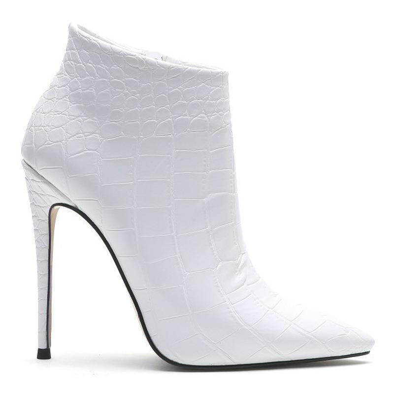 Retro Stone Pattern Pointed Ankle Boots for Women