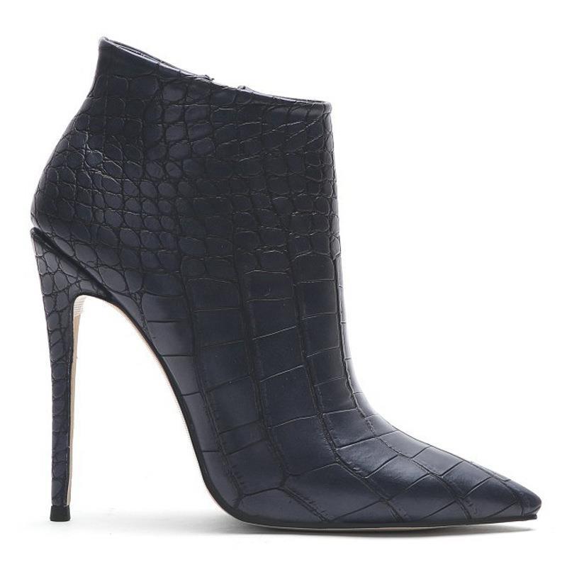 Retro Stone Pattern Pointed Ankle Boots for Women